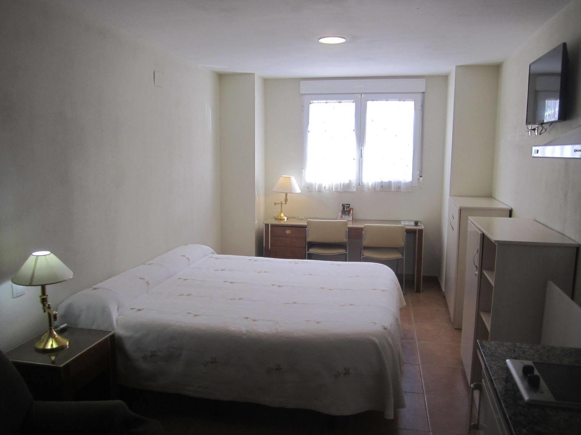 אלמנסה Hostal El Estudio מראה חיצוני תמונה
