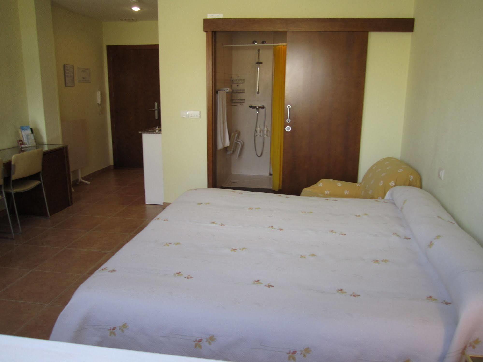 אלמנסה Hostal El Estudio מראה חיצוני תמונה
