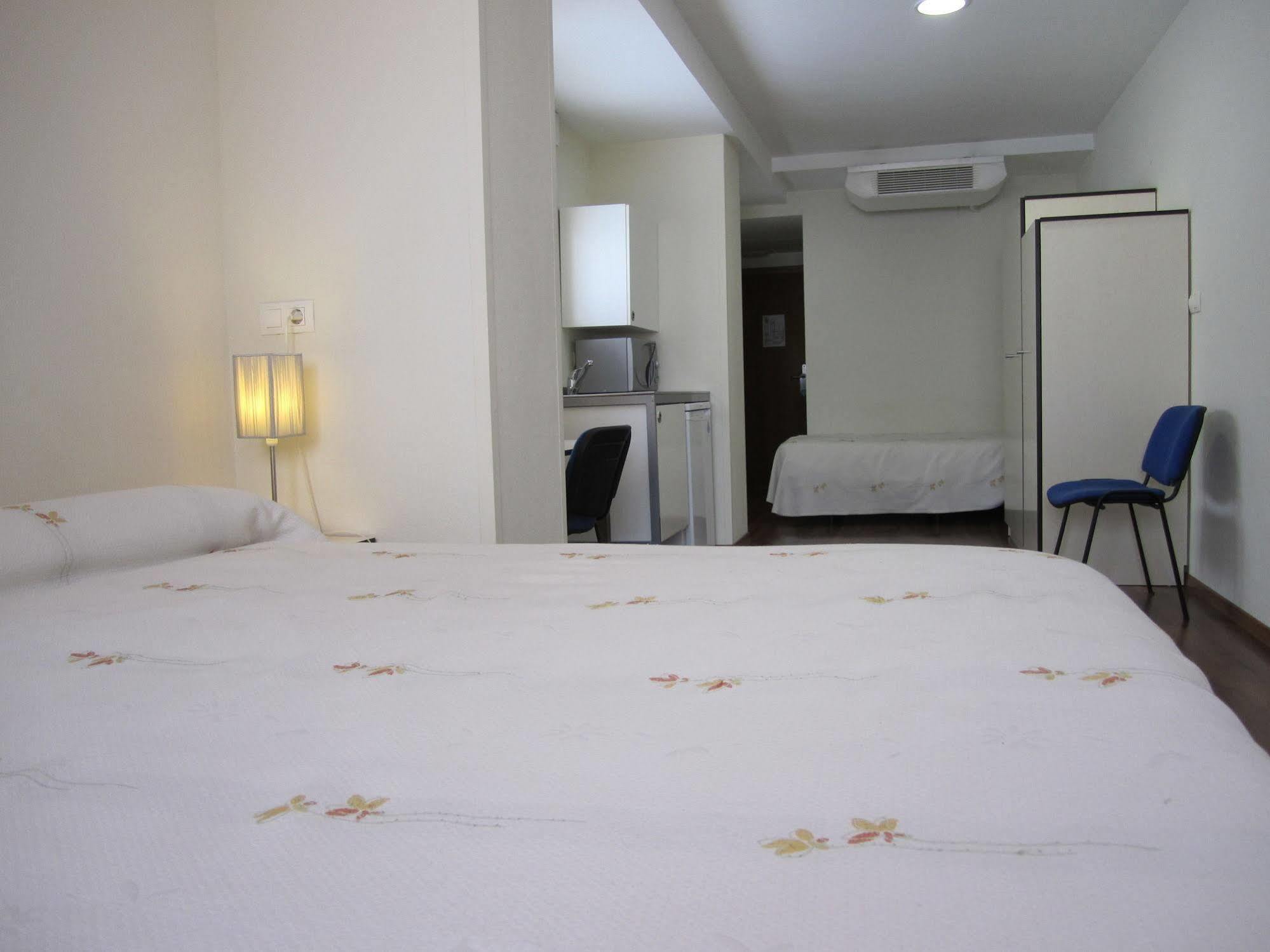 אלמנסה Hostal El Estudio מראה חיצוני תמונה